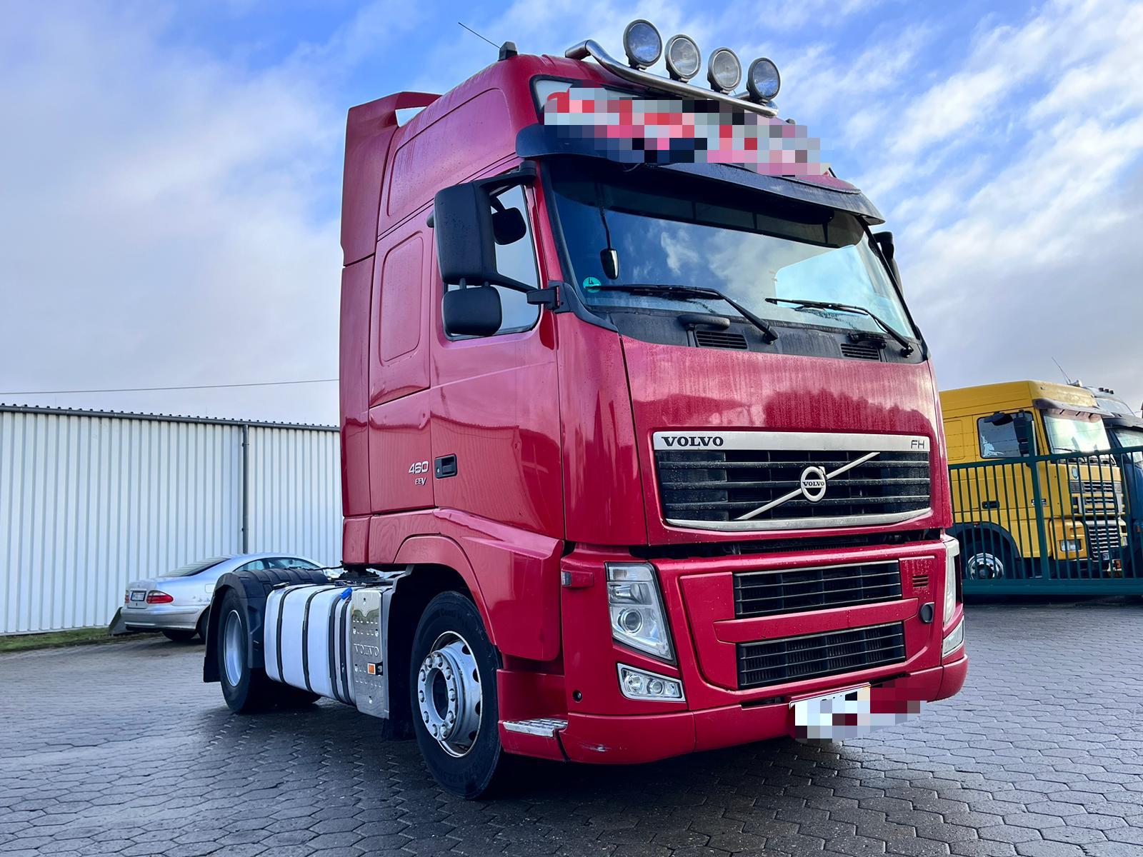 Volvo 440 2011 km 72200000