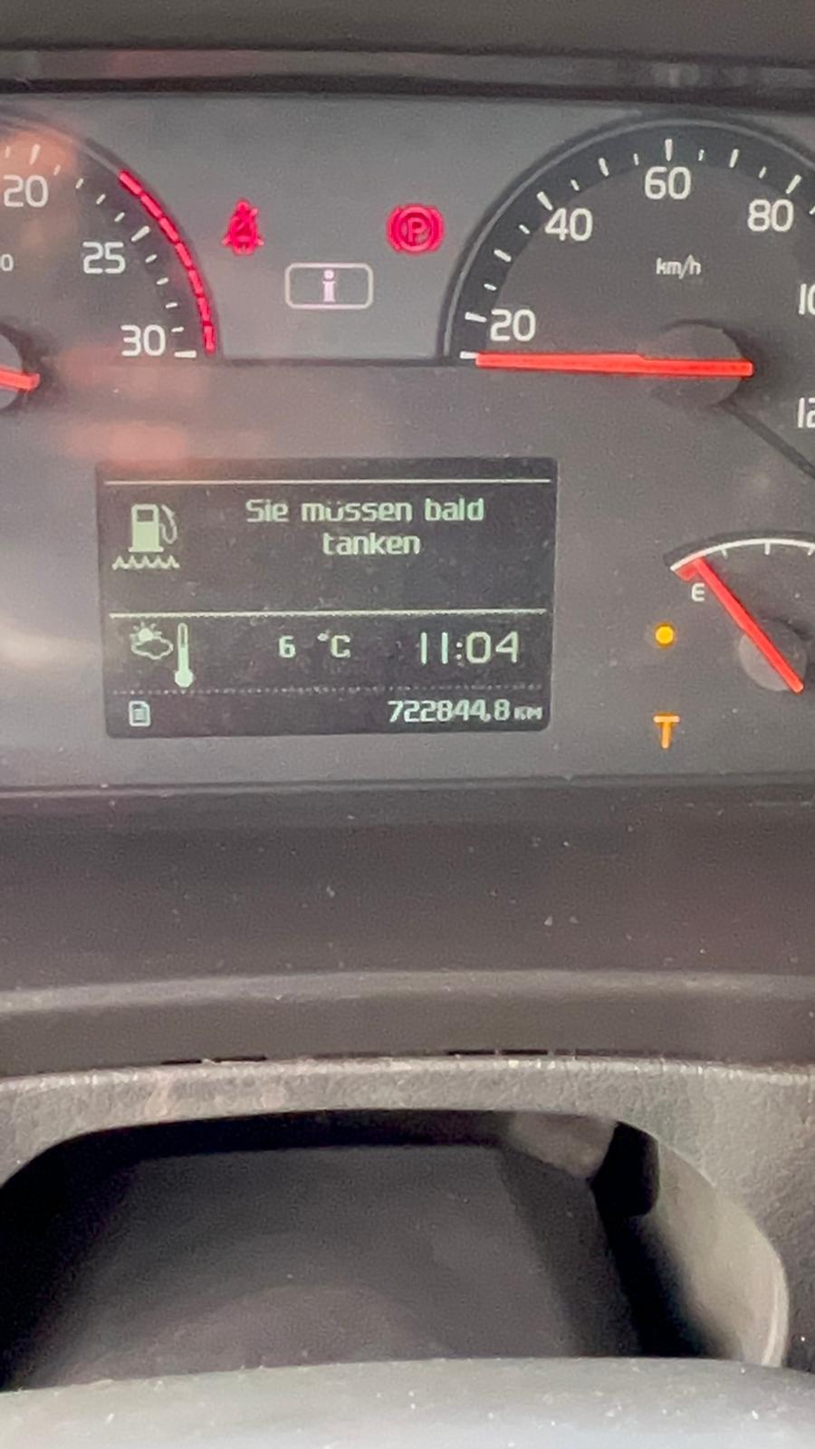 Volvo 440 2011 km 72200000