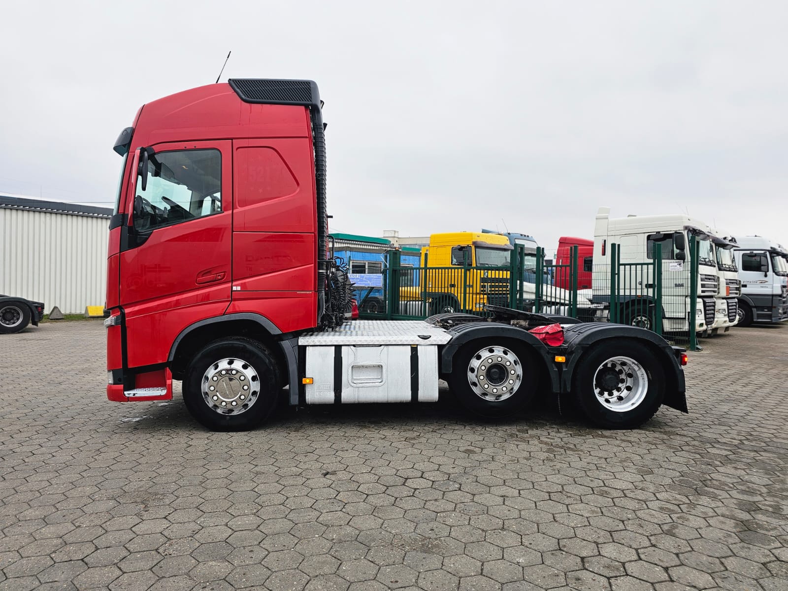 volvo 6×2 460