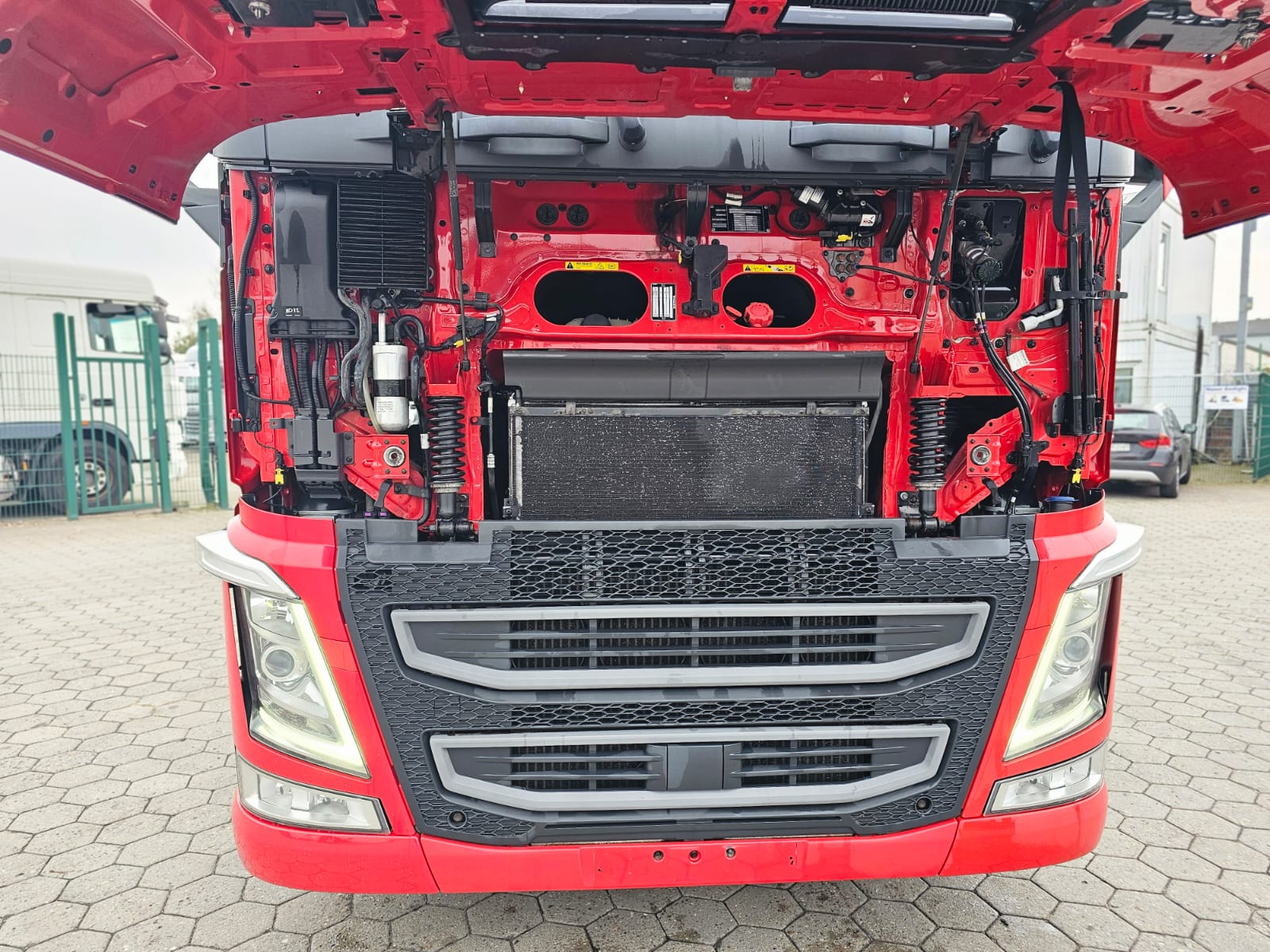 volvo 6×2 460